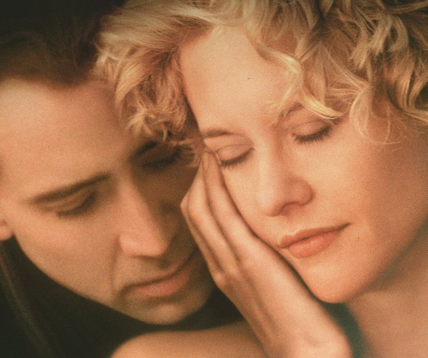 Nicolas Cage valt als een blok voor Meg Ryan in City of Angels