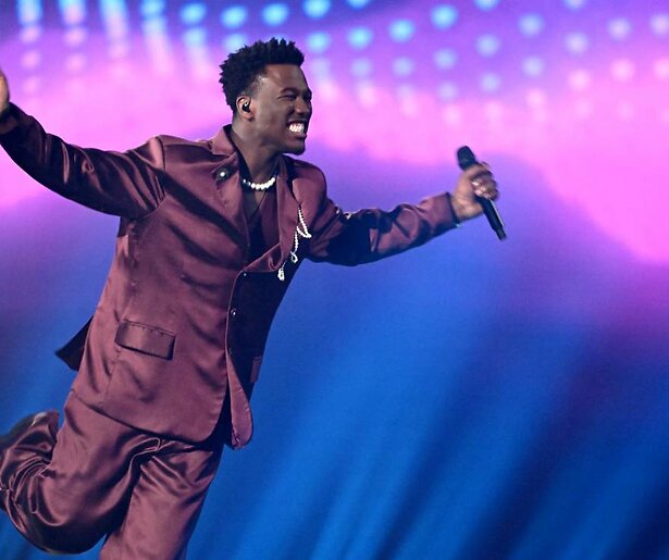 Claude doet goede zaken bij de bookmakers