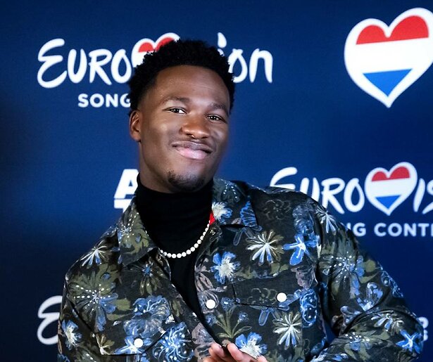 Op deze datum onthult Claude zijn inzending voor het Songfestival