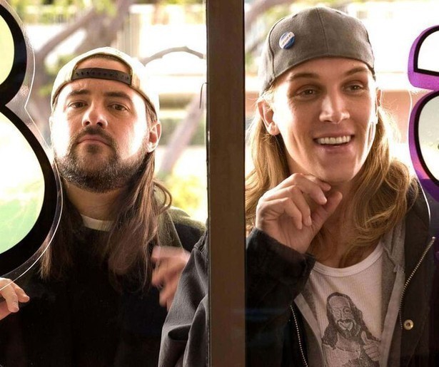 Brian O'Halloran en Jeff Anderson moeten in Clerks II op zoek naar een nieuwe baan