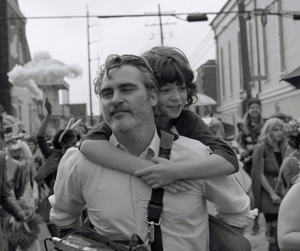 Joaquin Phoenix gaat op een bijzondere reis met zijn neefje in C’mon C’mon