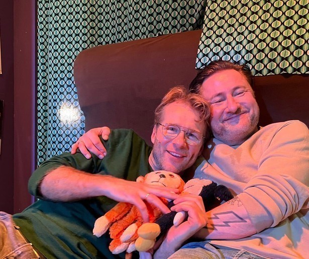 Dennis Weening en Leo Alkemade komen terecht in hun eigen tienerkamer in Code van Coppens