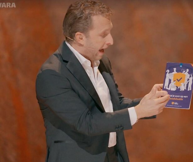 De TV van gisteren: Wisselende reacties op geweldig goed bekeken oudejaarsconference