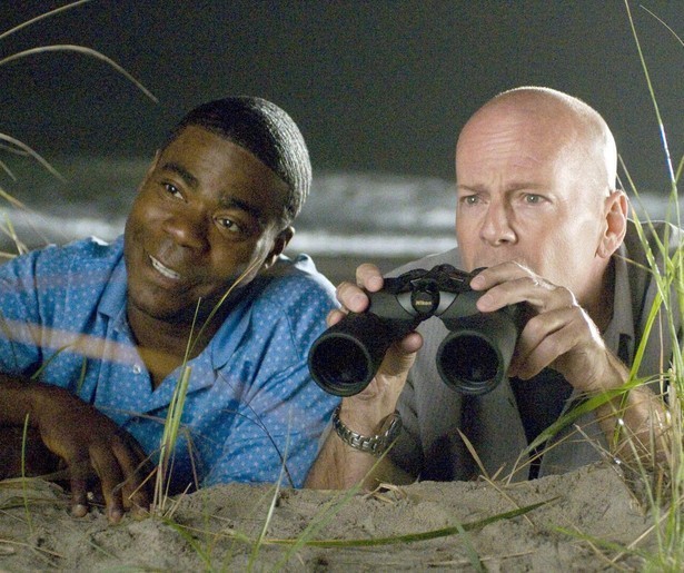 Bruce Willis wil zijn honkbalplaatje terug in Cop Out