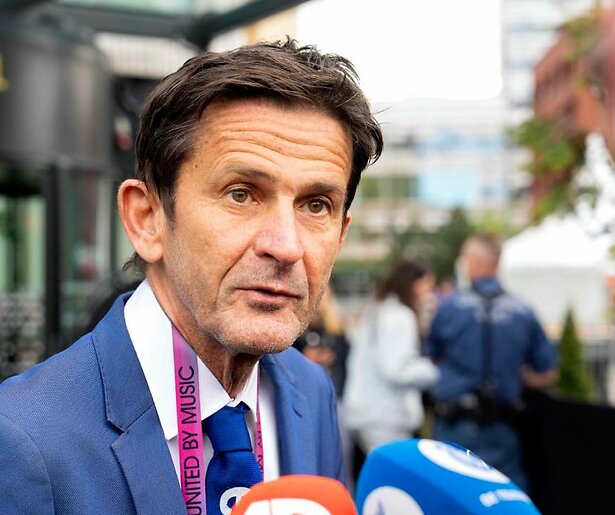 Cornald Maas reageert op kritiek na 'verklappen' finalisten: 'Kon er niets aan doen'