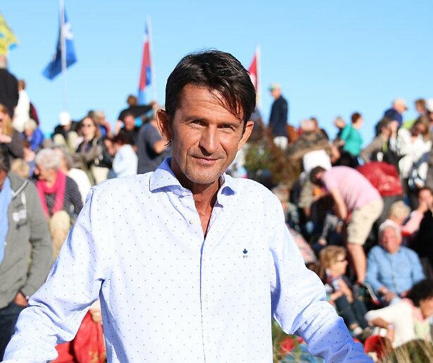 Cornald Maas trapt een nieuw seizoen van Opium op Oerol af