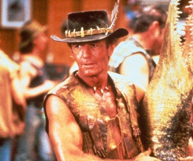 Paul Hogan kijkt zijn ogen uit in het grote New York in Crocodile Dundee