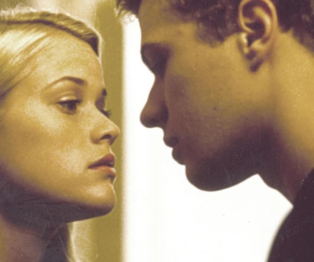 Ryan Phillippe flink zijn best doen om Reese Witherspoon te verleiden