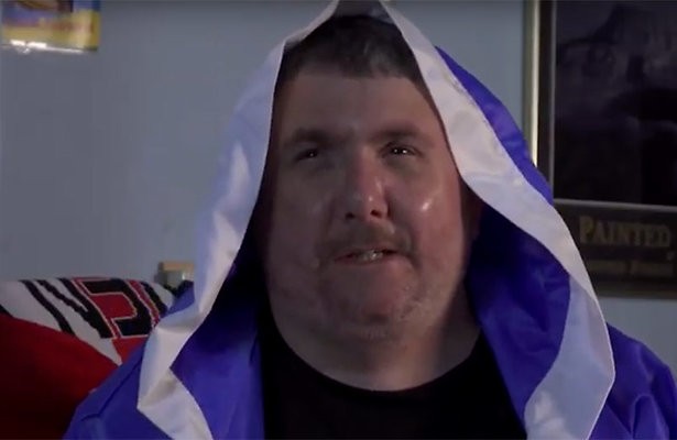 Videosnack: Dennis The Sledgehammer in Man Bijt Hond