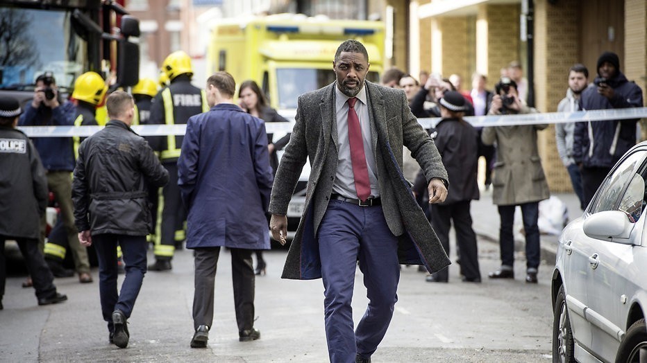 Idris Elba vindt zichzelf te oud voor rol als James Bond Idris Elba vindt zichzelf te oud voor rol als James Bond