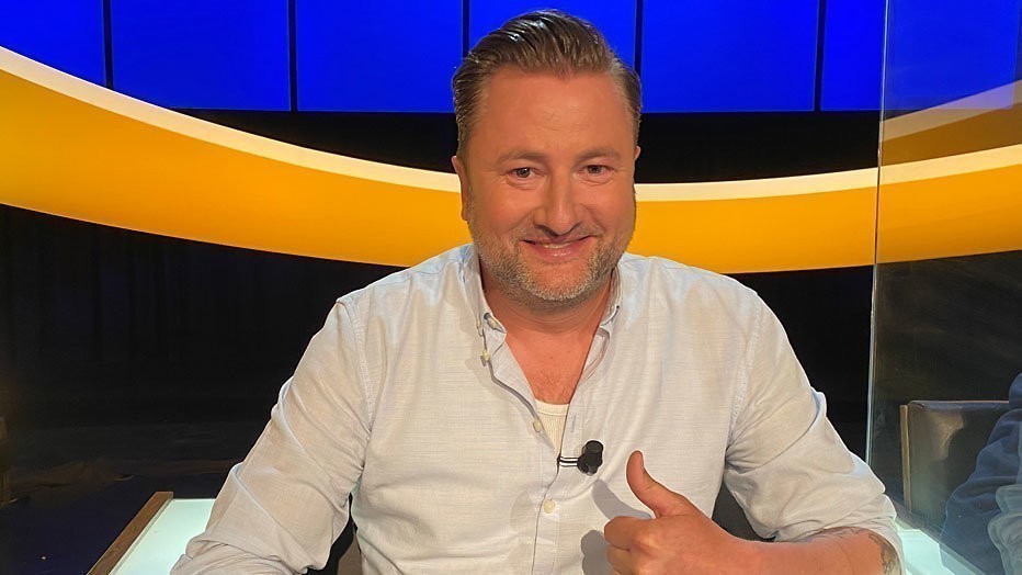 Dennis Weening nieuwe uitdager in De Slimste Mens Dennis Weening nieuwe uitdager in De Slimste Mens