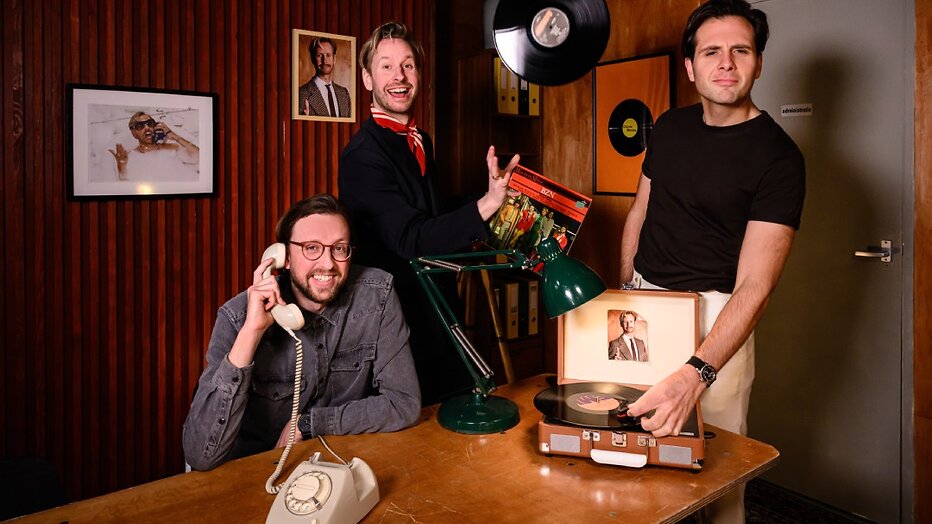Stijn van Vliet, Daan Boom en Tobias Camman in De platenzaak Stijn van Vliet, Daan Boom en Tobias Camman in De platenzaak