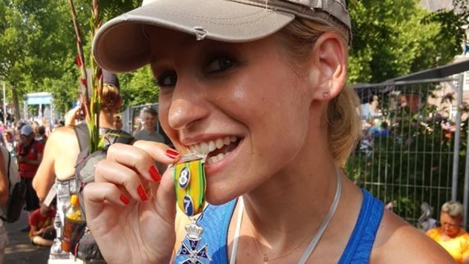 Dionne Stax huppelt over de Vierdaagse-finish Dionne Stax huppelt over de Vierdaagse-finish