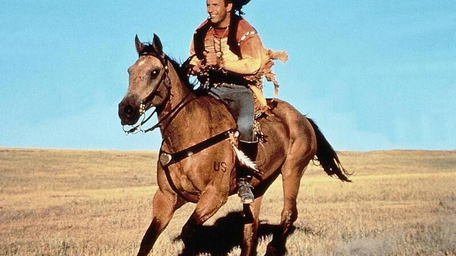 Kevin Costner danst met wolven