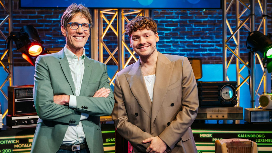 Hans Schiffers en Soy Kroon in De Arbeidsvitaminen Quiz