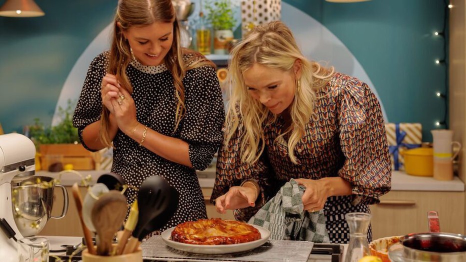 Pien Wekking en Jet van Nieuwkerk in De Brigade