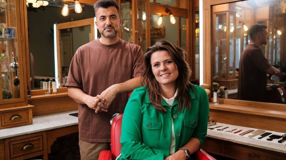 Mell met Özcan Akyol voor De Geknipte Gast