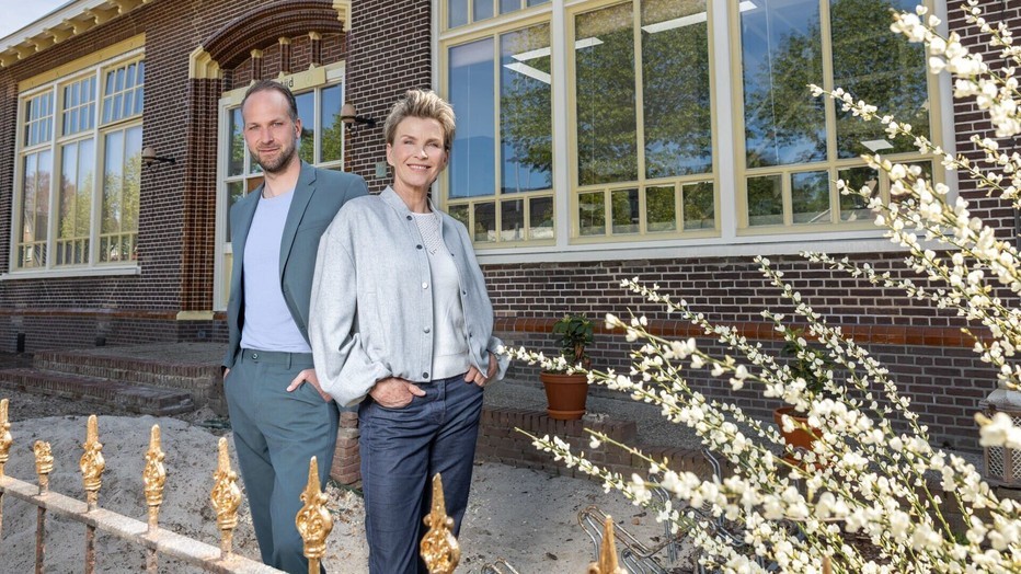 Valentijn Carbo en Anita Witzier in De Verbouwing van de Eeuw Valentijn Carbo en Anita Witzier in De Verbouwing van de Eeuw