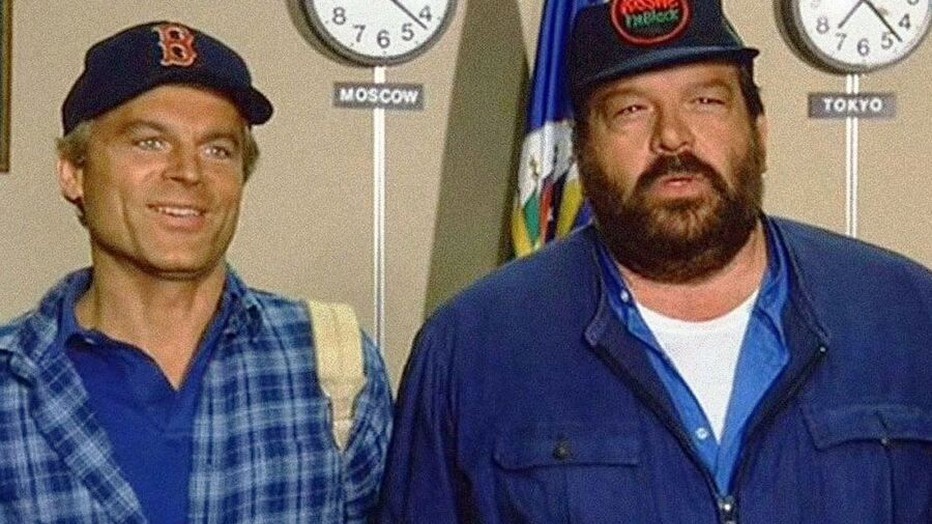 Terence Hill als Rosco Frazer & Bud Spencer als Doug O'Riordan in De Vier Vuisten Slaan op Hol