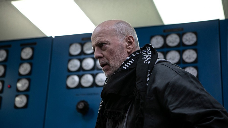 Bruce Willis in Deadlock