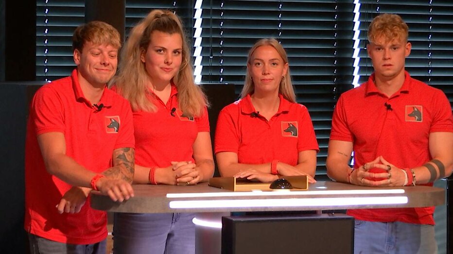 De Vossen met Geert, Roma, Demi en Floris in De Bondgenoten