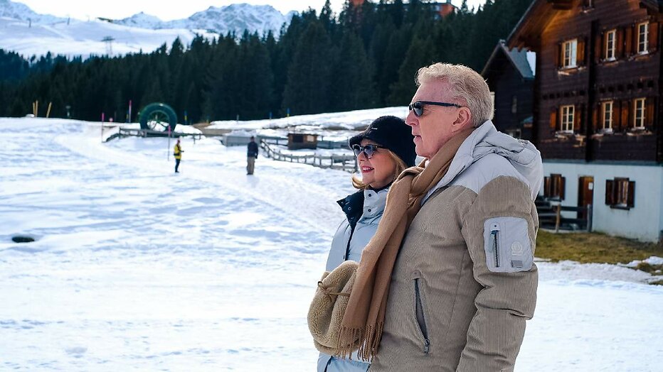 Janny van der Heijden en André van Duin voor Denkend aan Zwitserland
