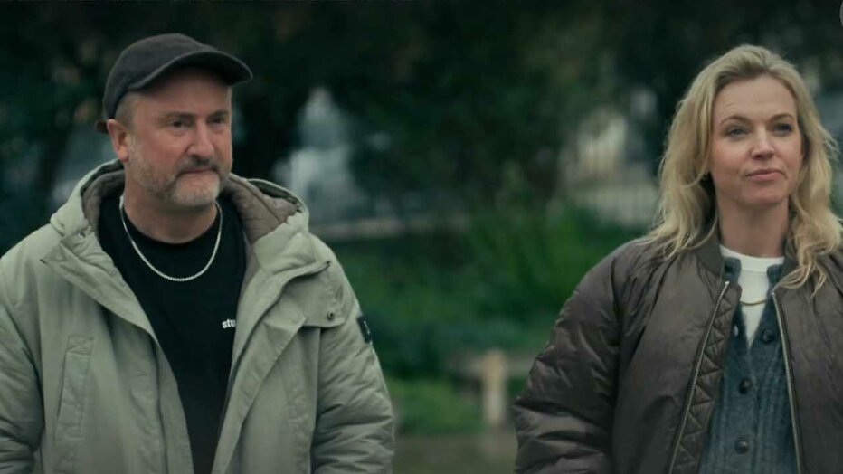 Dennis Weening en Loes Haverkort in Wie Is de Mol?