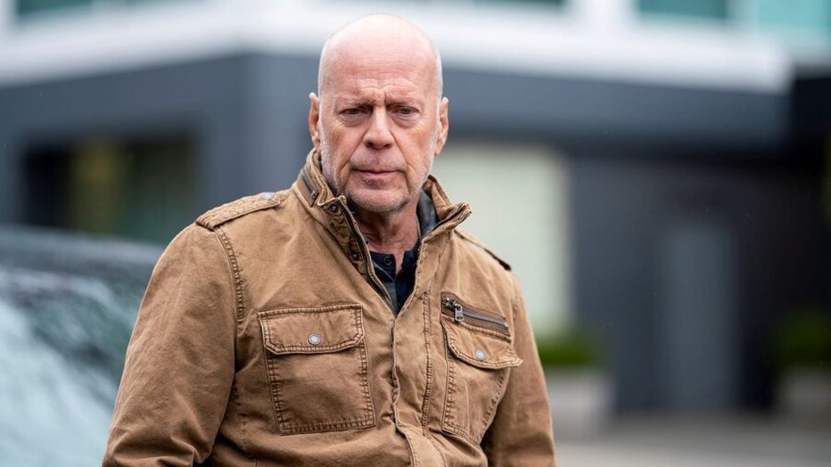 Bruce Willis in Detective Knight: Redemption