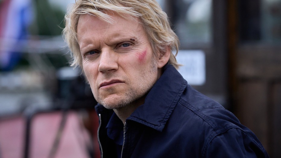 Marc Warren in Detective Van der Valk