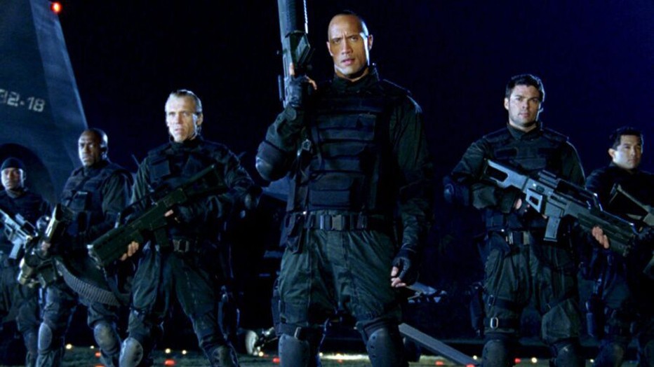 Dwayne Johnson en overige acteurs Doom