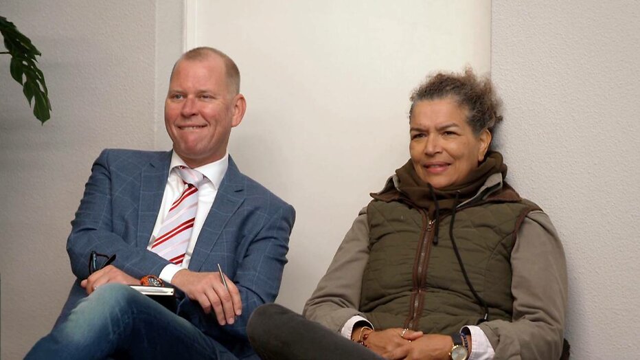 Rector Eric van ’t Zelfde en coach en kickbokskampioen Lucia Rijker.