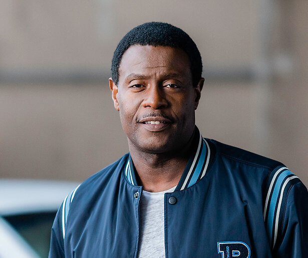 De deelnemers zweten peentjes bij de balkenproef in De Slechtste Chauffeur van Nederland