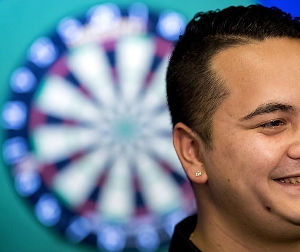 Zware pot voor De Zwaan