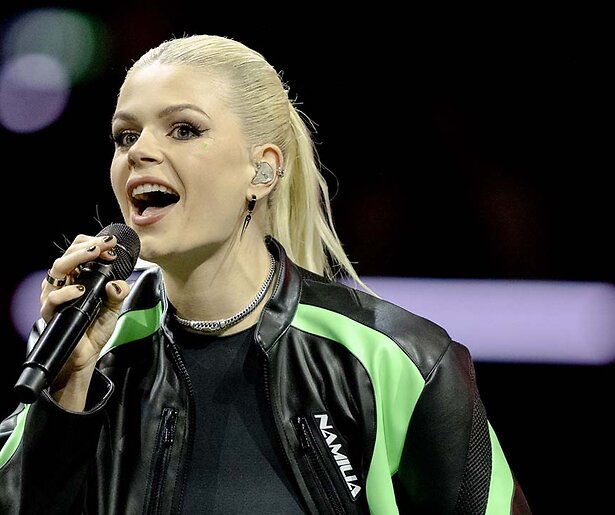 Davina Michelle en Gerard Cox treden op tijdens Het Koningsdagconcert