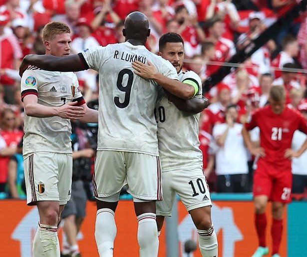 Voetbal: België-Portugal affiche om vingers bij af te likken