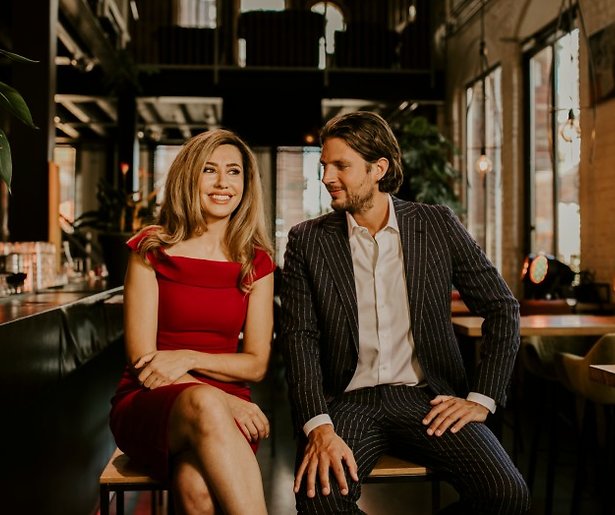 Op1 en De Vooravond tijdens songfestival live vanuit Ahoy