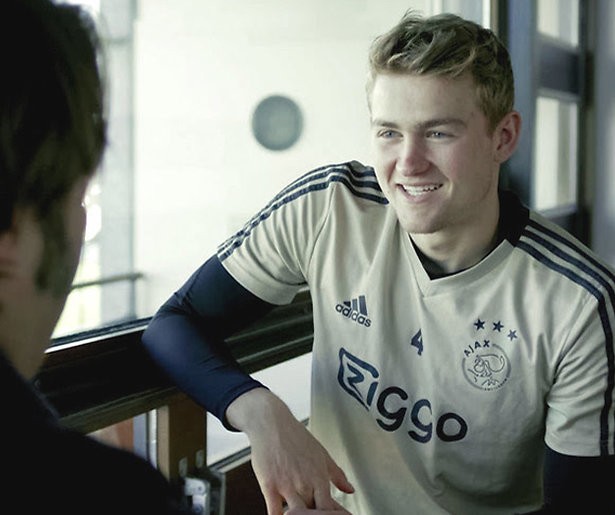 Matthijs de Ligt in eerste aflevering Shirtje ruilen