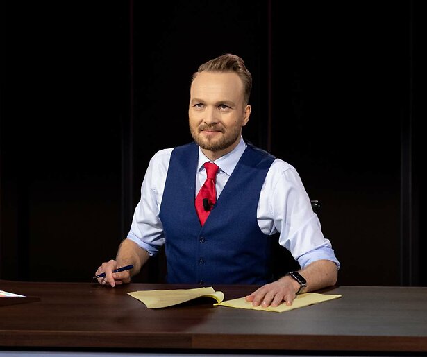 De TV van gisteren: Arjen Lubach pakt vitaminepillen pushende BN'ers aan