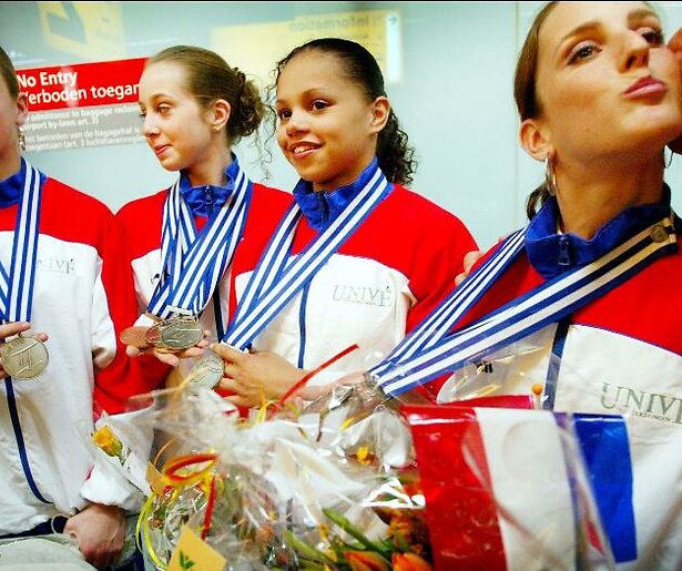 Voormalige topturnsters vertellen over hun trauma's in De Gouden Lichting