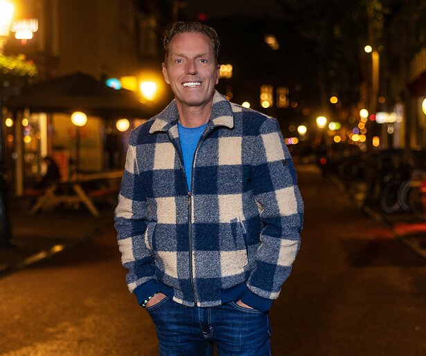 Rob Geus teruggefloten door rechter: verborgen saunabeelden mogen niet worden uitgezonden