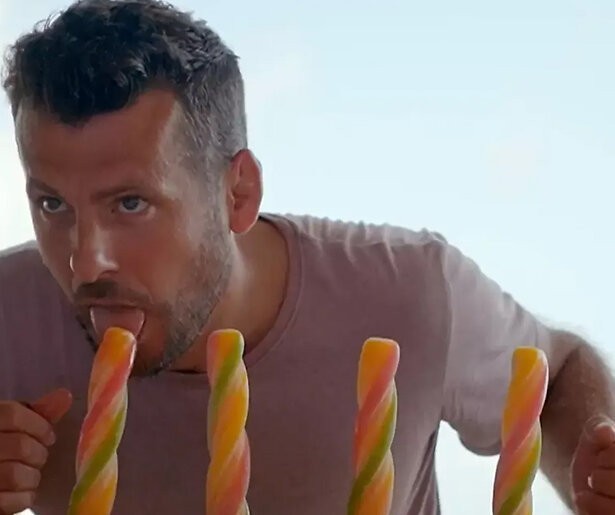 Hilariteit om ijsjesproef in Belgische Wie is de Mol?