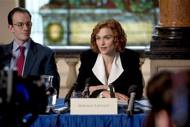 Rachel Weisz in de rechtszaal