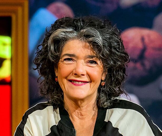 Televisiepresentator Dieuwertje Blok (67) overleden