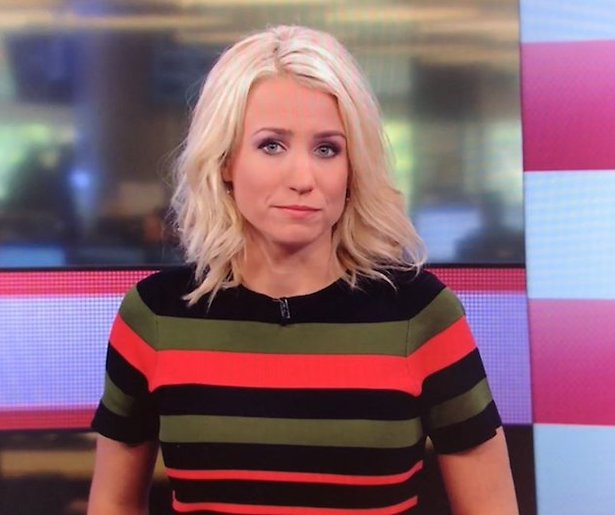 Voetbalfans gaan los over Dionne Stax' kledingkeuze