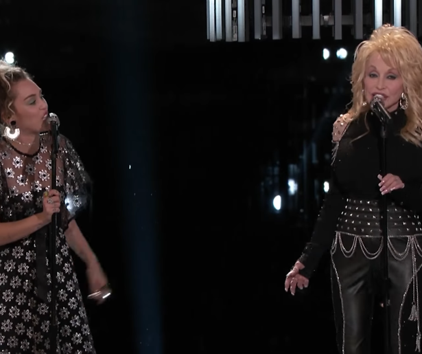 Videosnack: Dolly Parton zingt Jolene met Miley en Pentatonix