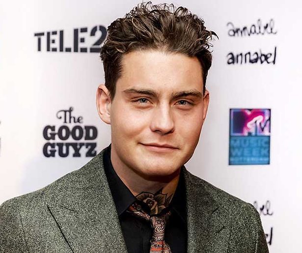 Videosnack: Douwe Bob en Thijs Boontjes zingen smartlap in DWDD