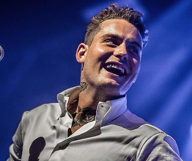 Douwe Bob in sexy spijkerbroeken reclame
