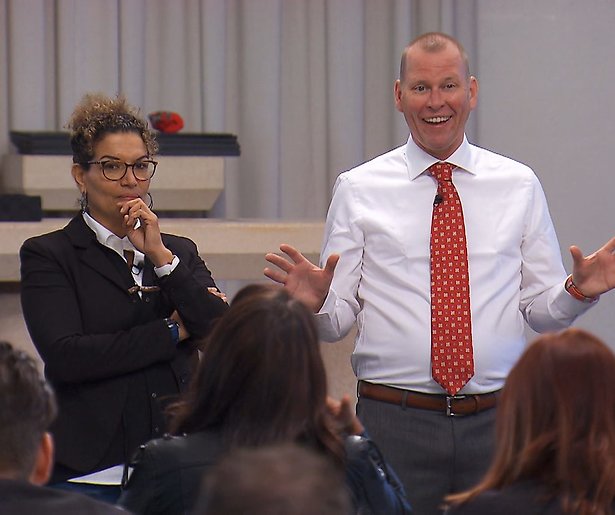 De TV van gisteren: 420.000 voor gekke laatste aflevering Dream School 