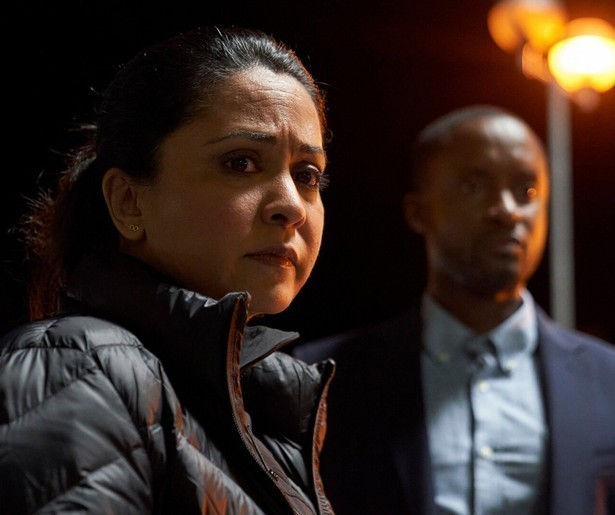 Rechercheur Ray wordt belaagd door een onbekende in D.I. Ray