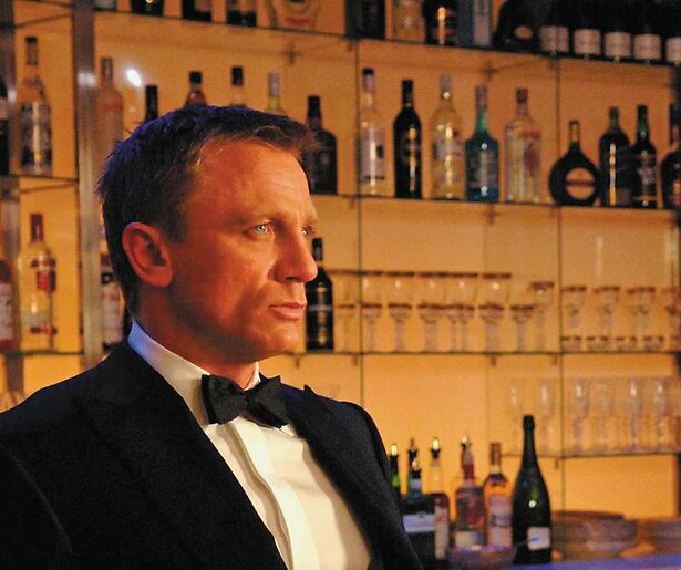 Daniel Craig debuteert als James Bond in Casino Royale